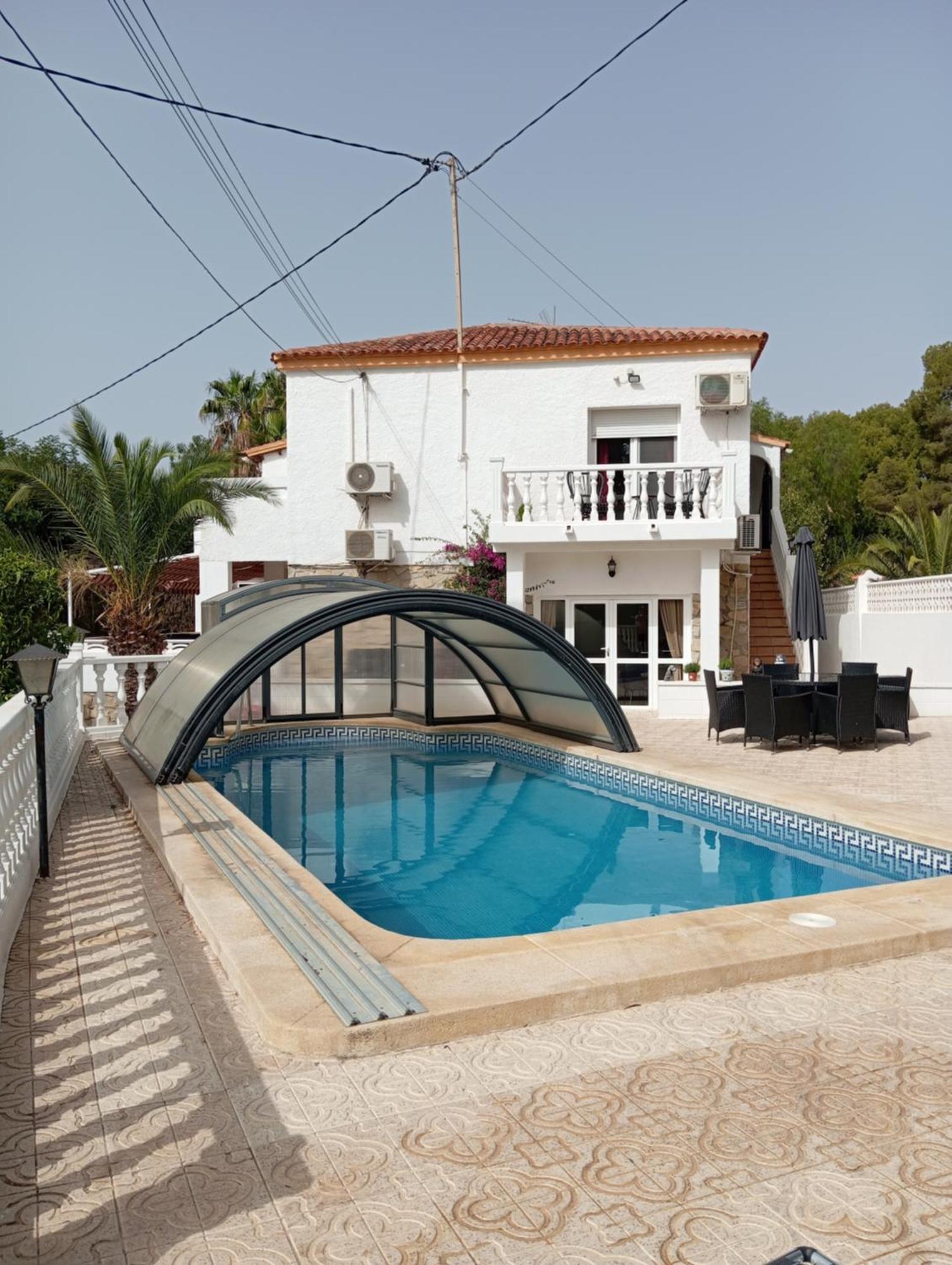 Villa Benucia Family Guest House La Nucía Exterior photo
